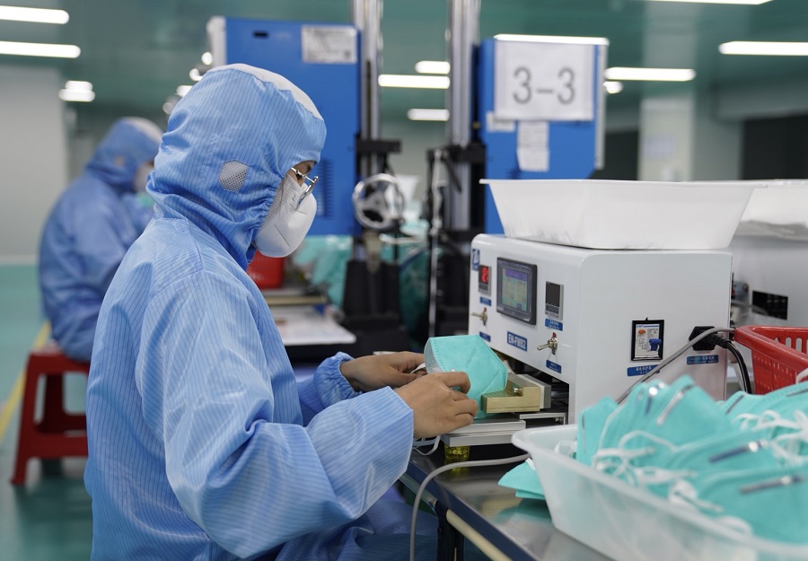 5、工厂防疫物资生产.jpg 5、工厂防疫物资生产.jpg