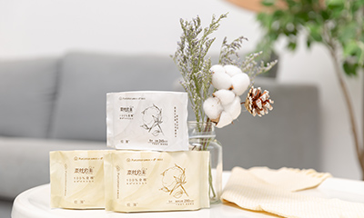 全棉时代X丁香医生首款联名纱布卫生巾，亲肤不拘束 清爽会呼吸