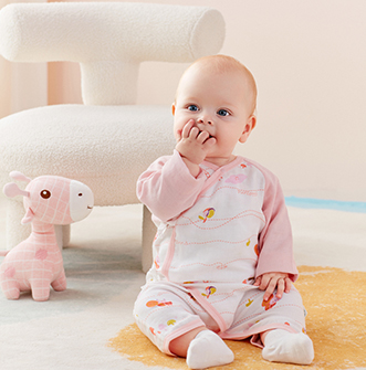 21秋婴儿纱布印花蝶衣  贝加尔松鼠